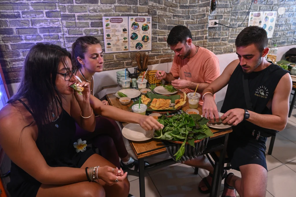 Private Hanoi Street Food Tour with Michelin Stops