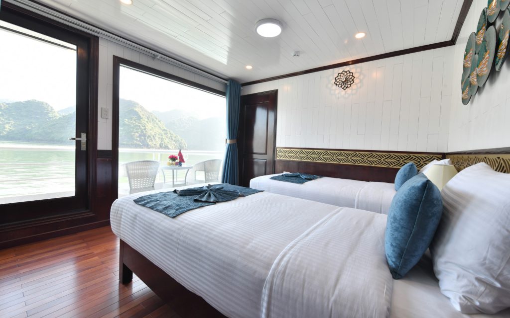 Sapphire Cruise 2 days/1 night