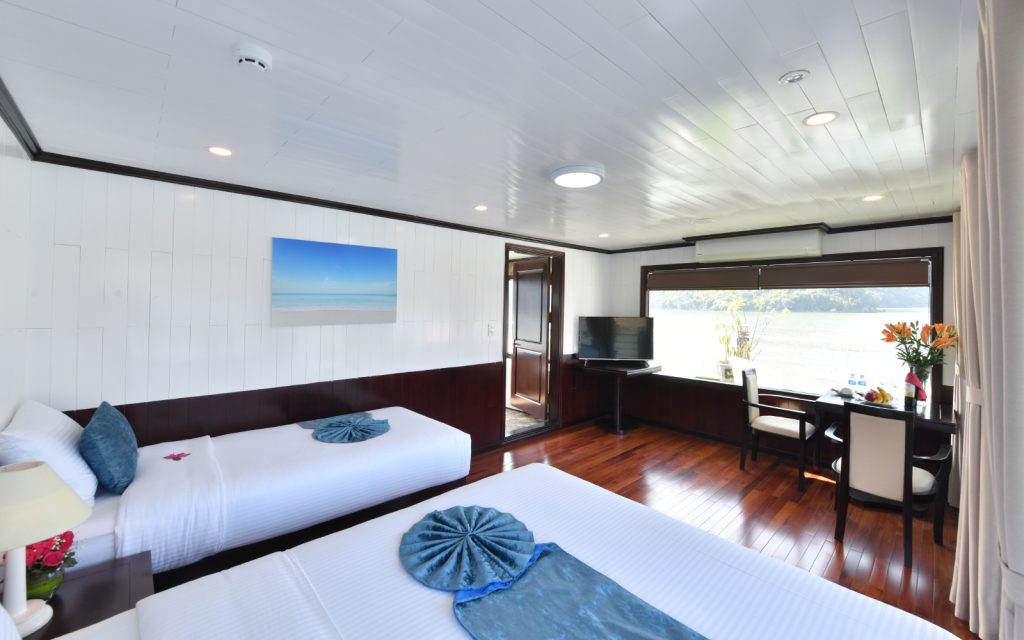 Sapphire Cruise 2 days/1 night